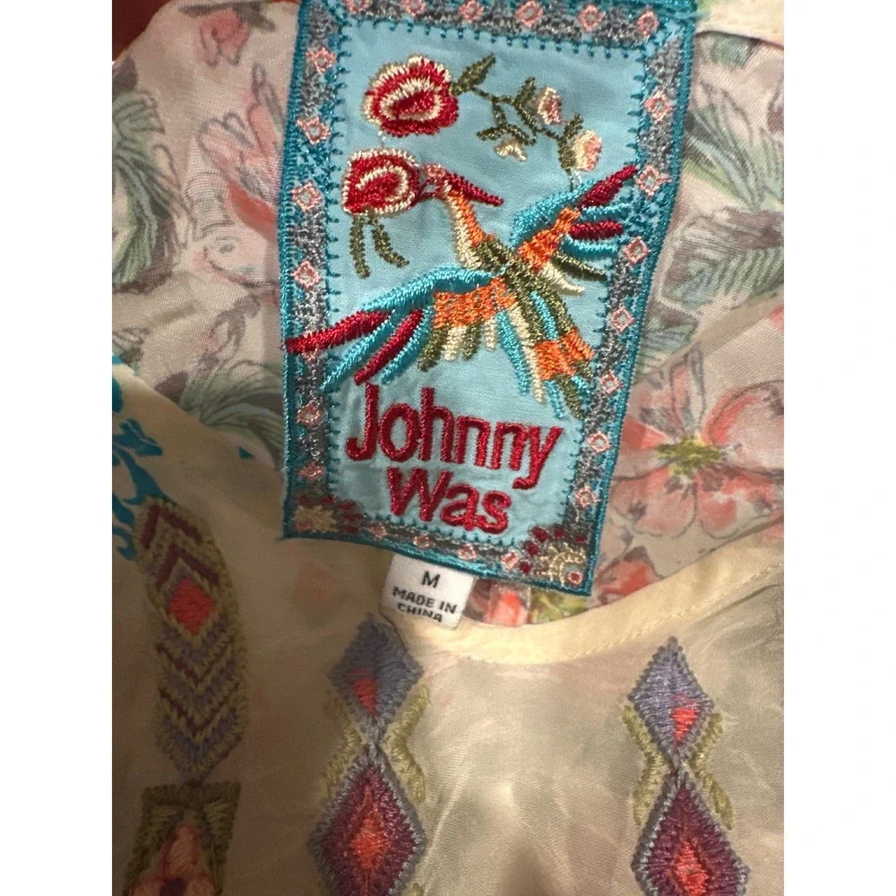 Johnny Was Embroidered Floral Cupra Rayon Tunic Top V-Neck Boho C11919B-D Medium - Picture 4 of 5